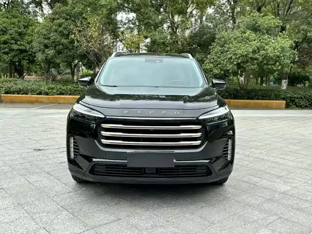 Exeed VX 2022