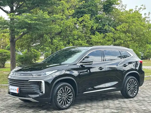 Exeed TXL 2025