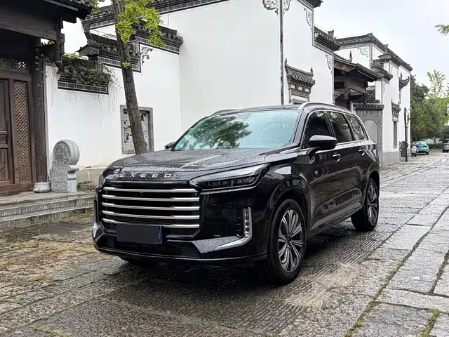 Exeed VX 2025