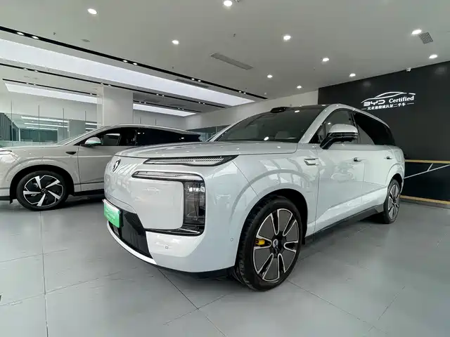 Denza N8L 2025