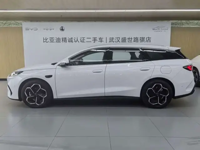 BYD Seal 06 DM-i 2025 — фото 3