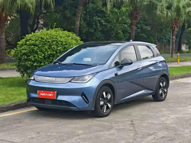 BYD Dolphin 2025
